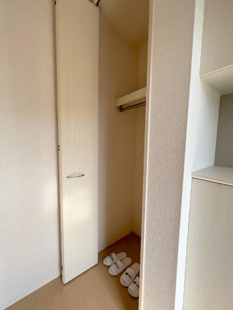 アゼリア福吉（101） 収納