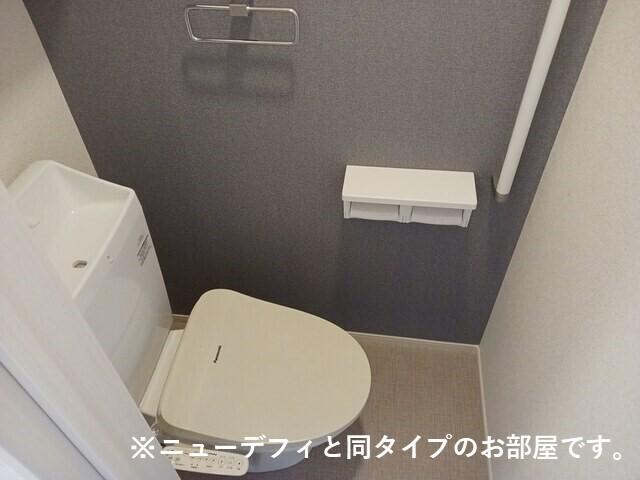 アジュールⅡ（101） トイレ