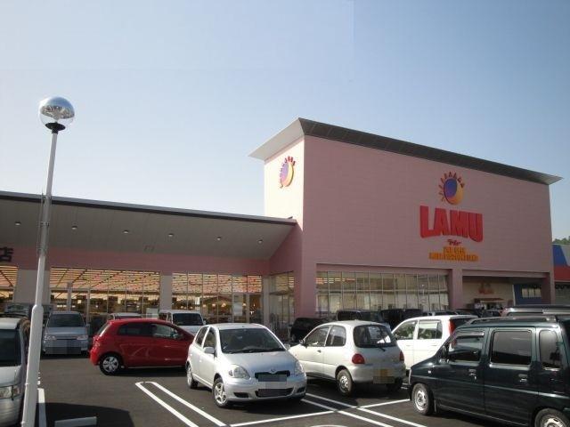 ラ・ムー倉吉店：1600m