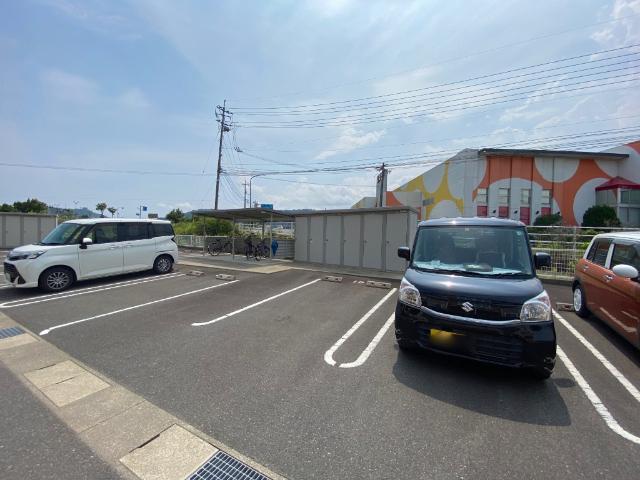 パルテール（206） 駐車場