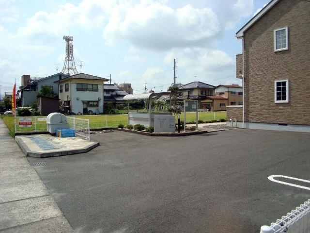 グラン・シャリオＡ（102） 駐車場