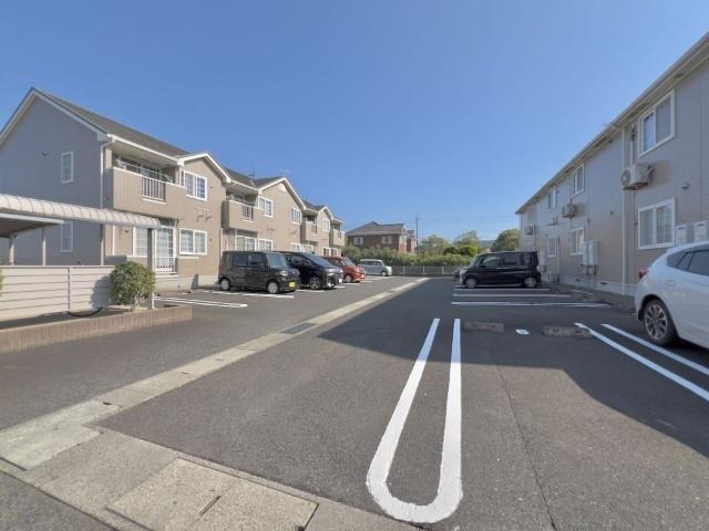 マルグリットⅠ（102） 駐車場