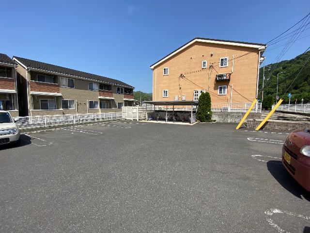 カレント・ベルデ（204） 駐車場