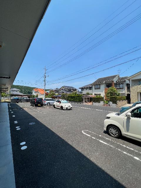 エスポワール宮本（103） 駐車場