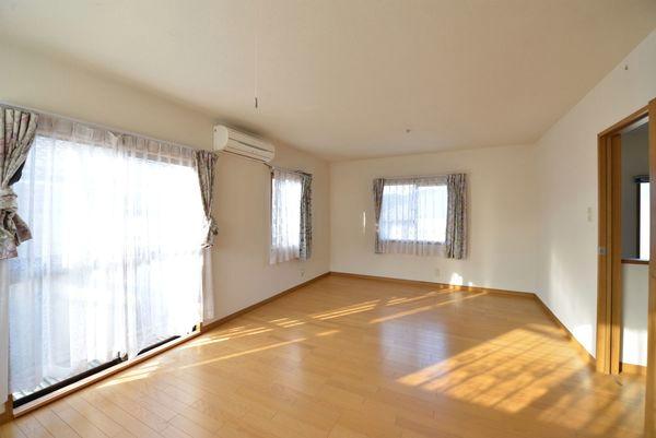 detached 虹ケ丘町