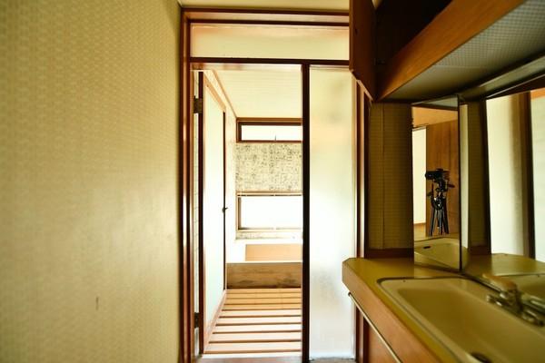 detached 大字三朝