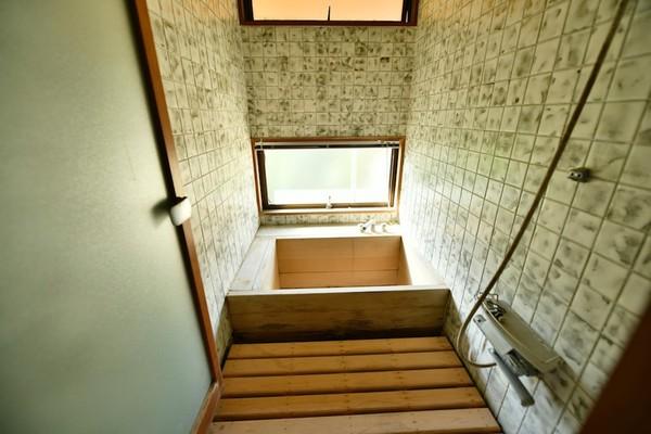 detached 大字三朝