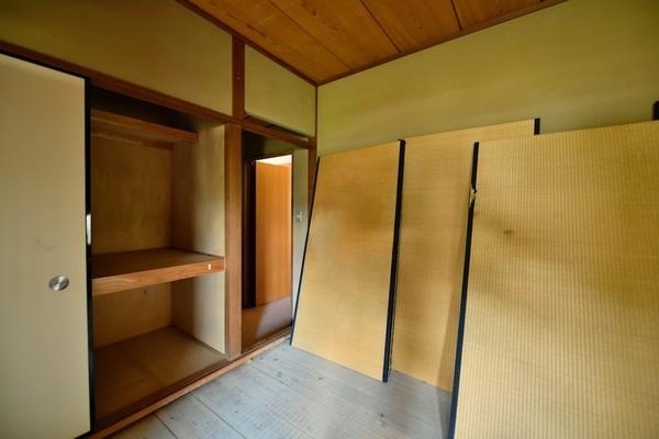 detached 大字三朝