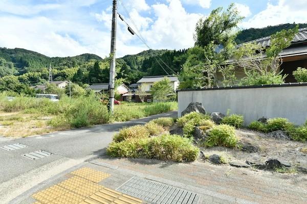 detached 大字三朝