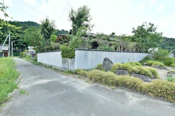 detached 大字三朝