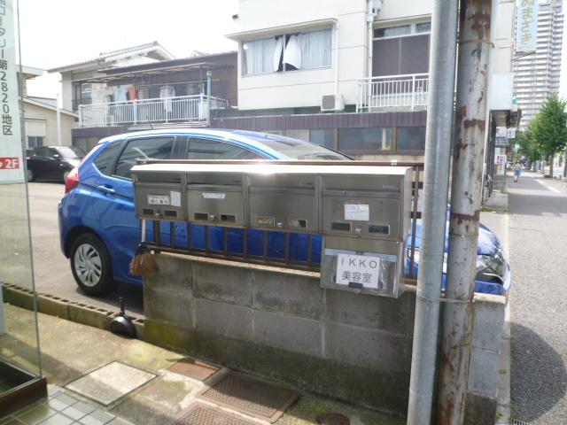 ヒグチビル 共有部分
