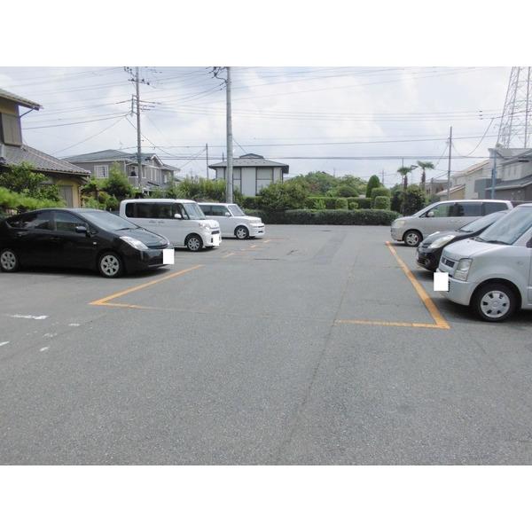 アメニティホーム 駐車場