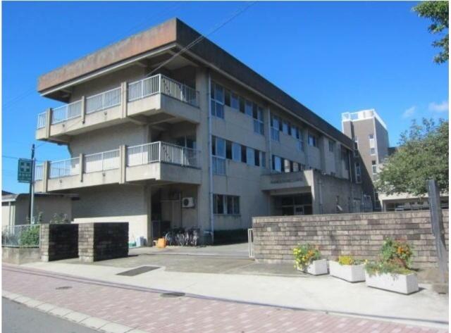 小山市立小山第二小学校：1152m