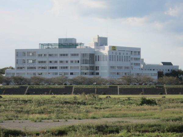 白鴎大学