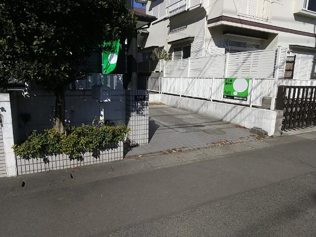 野木町友沼中古住宅 駐車場