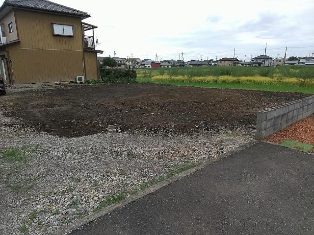 北西より