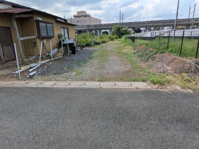 小山市喜沢土地 前面道路含む現地写真