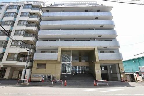 ライオンズプラザ新横浜 外観