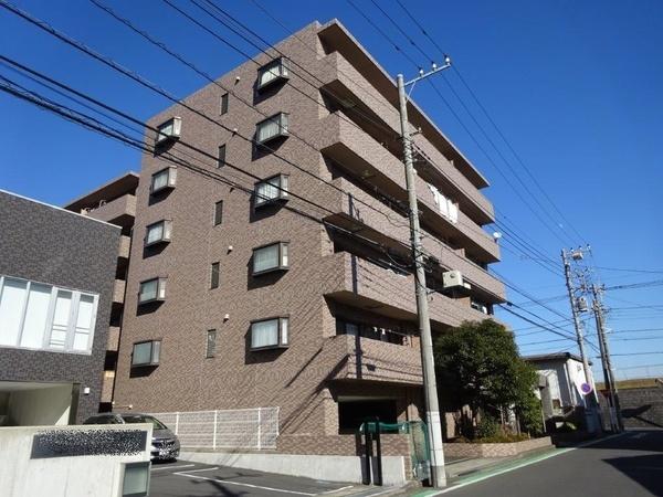 ルピナス大倉山 外観