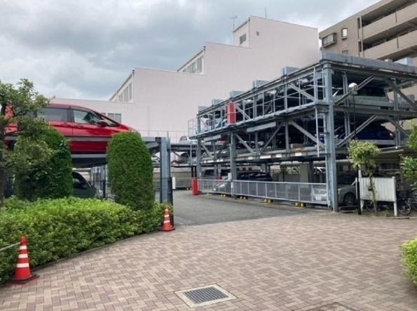 エンゼルハイム大倉山第三 駐車場