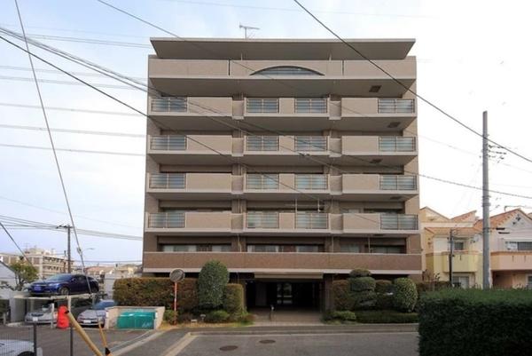 アドリーム仲町台 外観