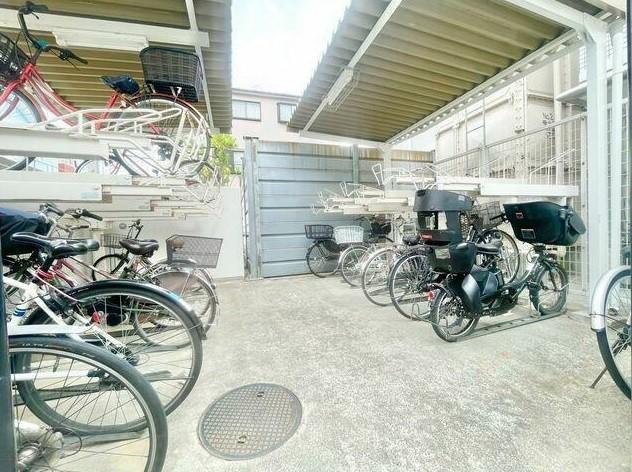 サンクレア綱島 駐車場