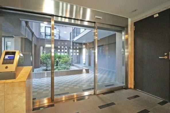 ロイヤルパレス新横浜北プレステージ エントランス