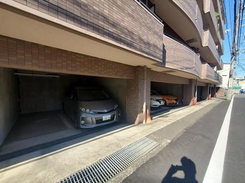 グランパーク小机 駐車場