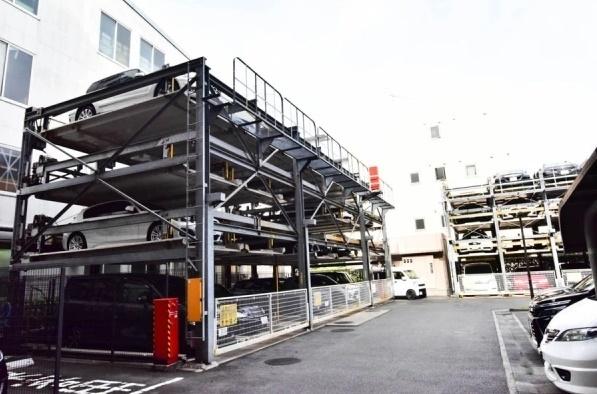 ネオスメイツ港北 駐車場