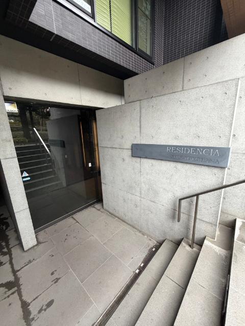 レジデンシア新横浜 エントランス