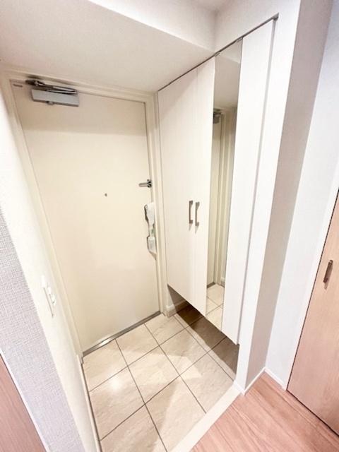 ロイジェント南池袋（0503） 玄関