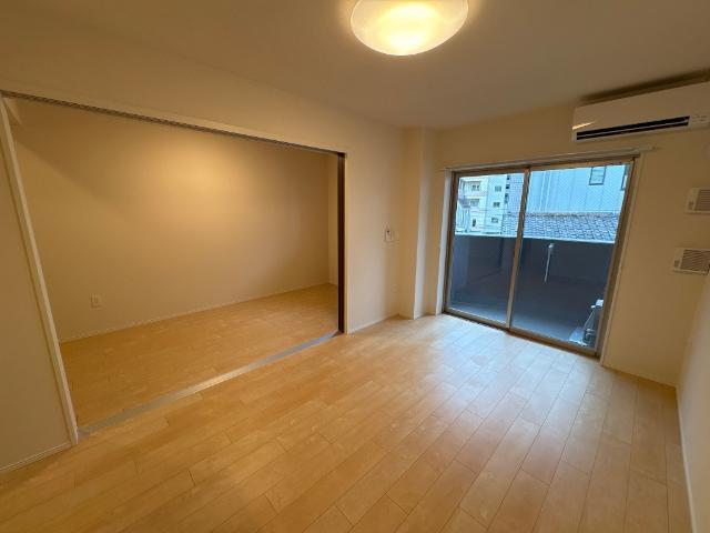 ＣＨＩＧＵＲＡ湯島　-チグラユシマ- 室内
