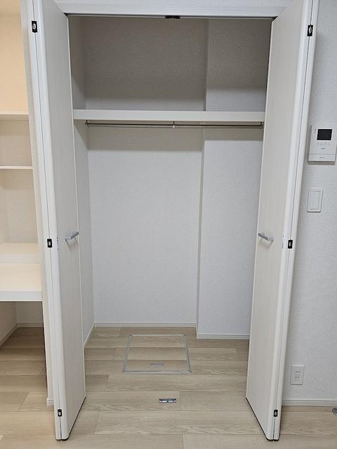 サンダーソニア（103） 収納
