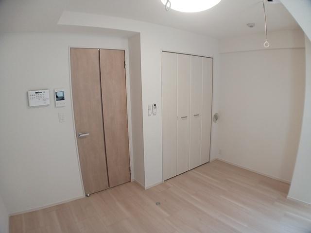 スアヴィス平塚八重咲（305） 室内