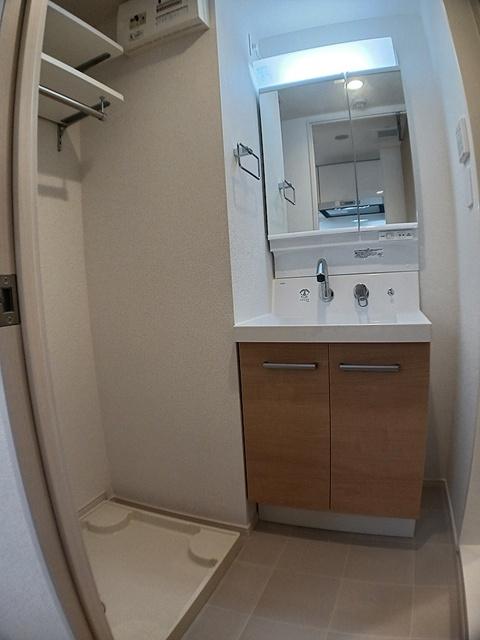 スアヴィス平塚八重咲（204） 洗面
