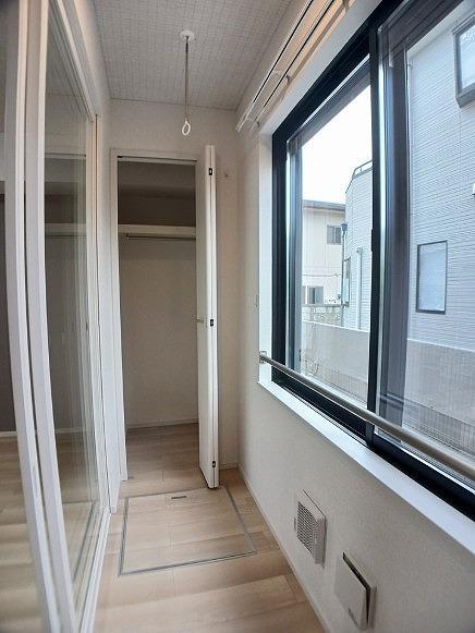 カレント湘南（104） 室内