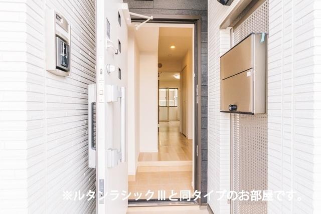 ウインピー（103） 玄関
