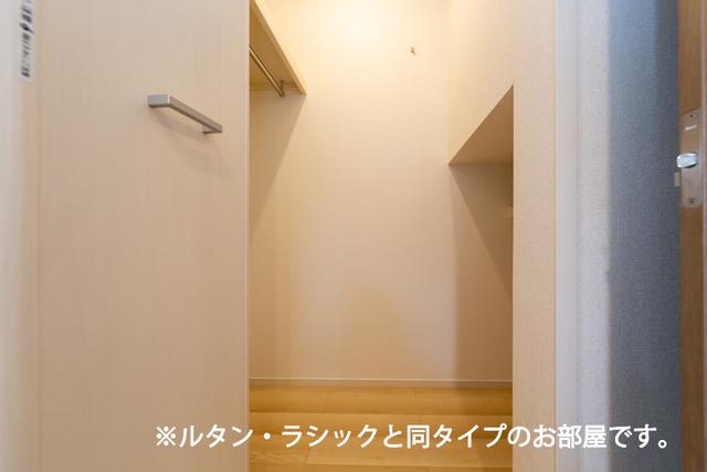 コンフォールＢ（101） 収納