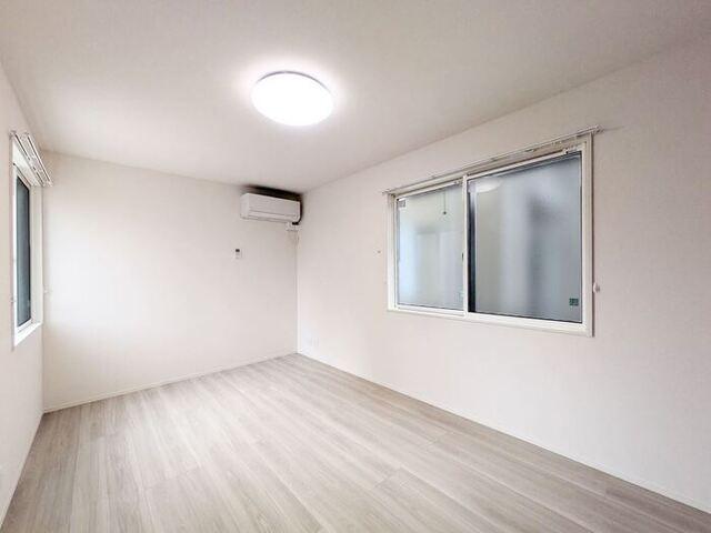 ドムスクレスト森野（102） 室内