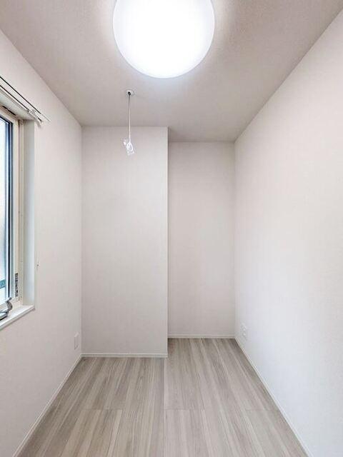 ドムスクレスト森野（102） 室内