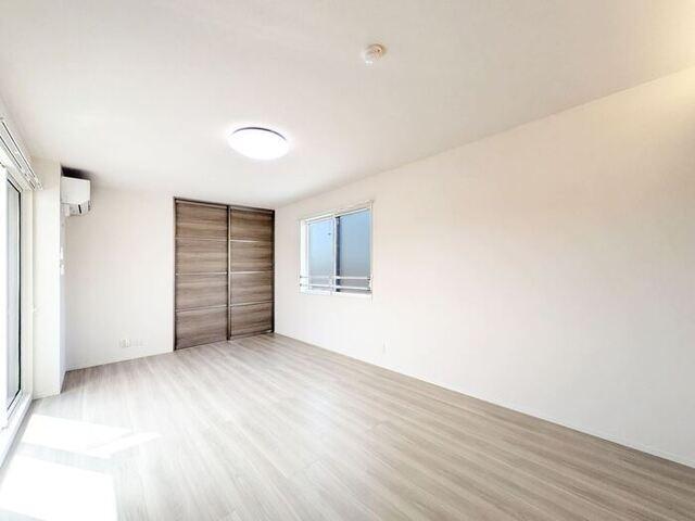 ドムスクレスト森野（302） 室内