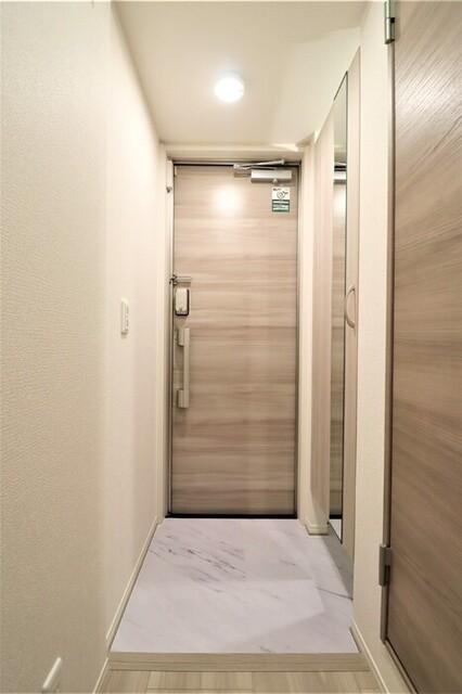 セレスティア前野町（204） 玄関