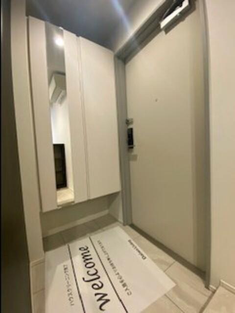 ロイジェントパークス四ツ谷（403） 玄関