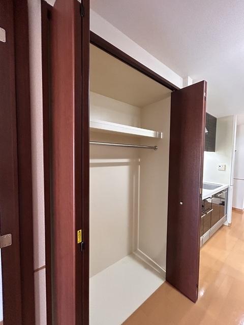ロイヤルパークスシーサー（0822） 収納