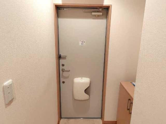 メゾンクレール（206） 玄関