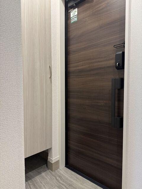 セレスティア細田C（101） 玄関