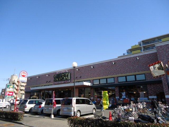 さえき是政食品館：672m