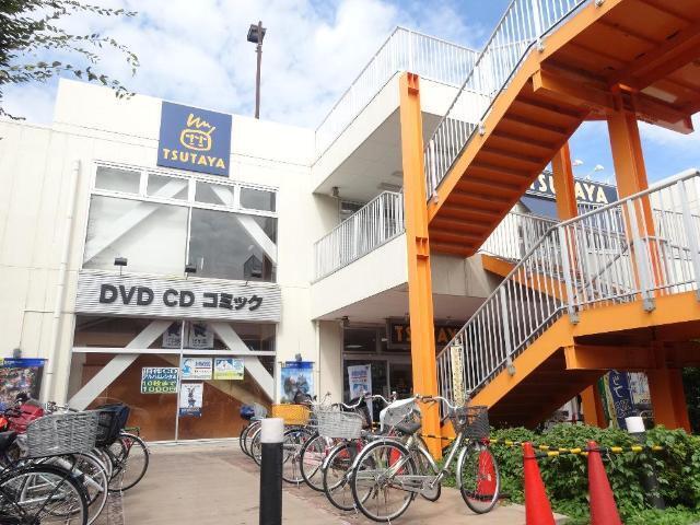 TSUTAYA梅島店：753m
