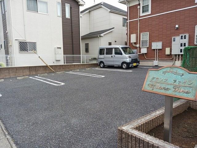 グランツファイン（102） 駐車場