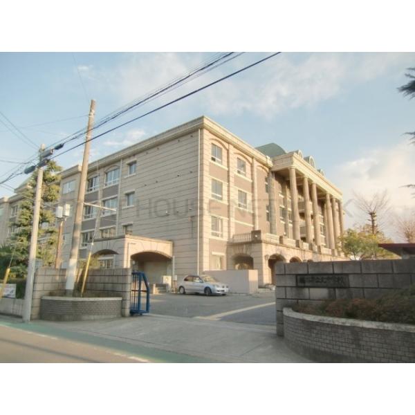 越谷市立北中学校:688m